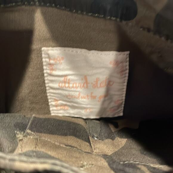 NWT Altar’d State Women’s Camo Jacket Size XS - Picture 5 of 9